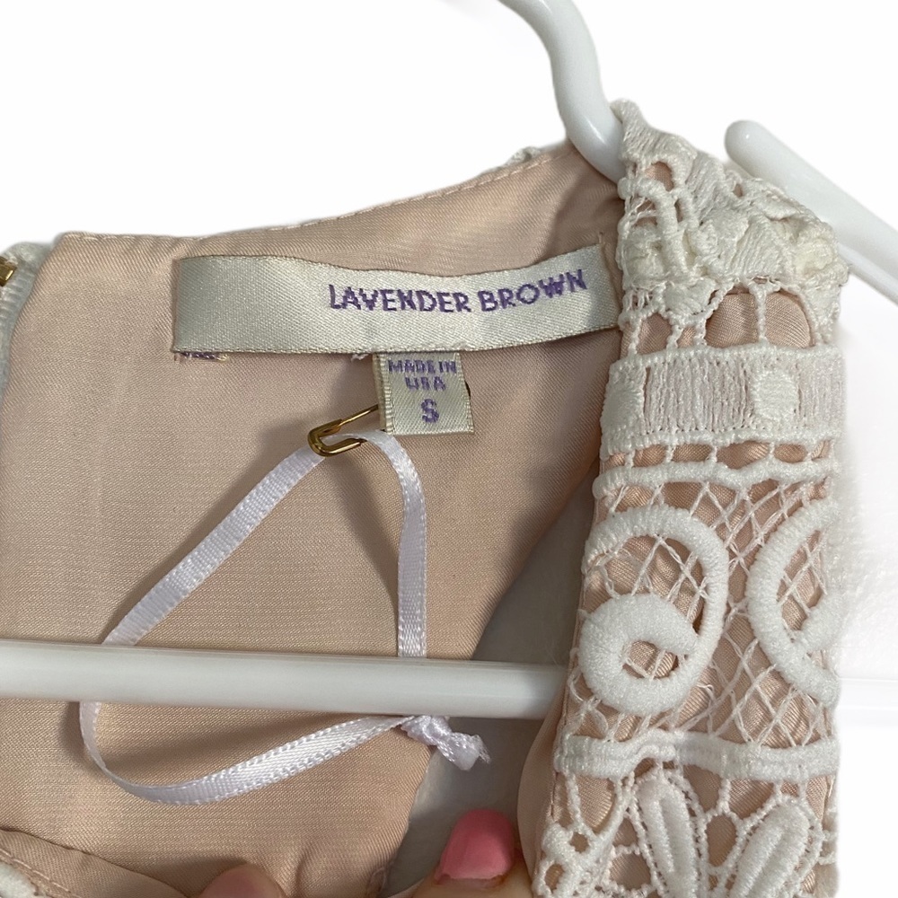 NWOT LAVENDER BROWN White Lace Overlay Dress - Picture 5 of 10